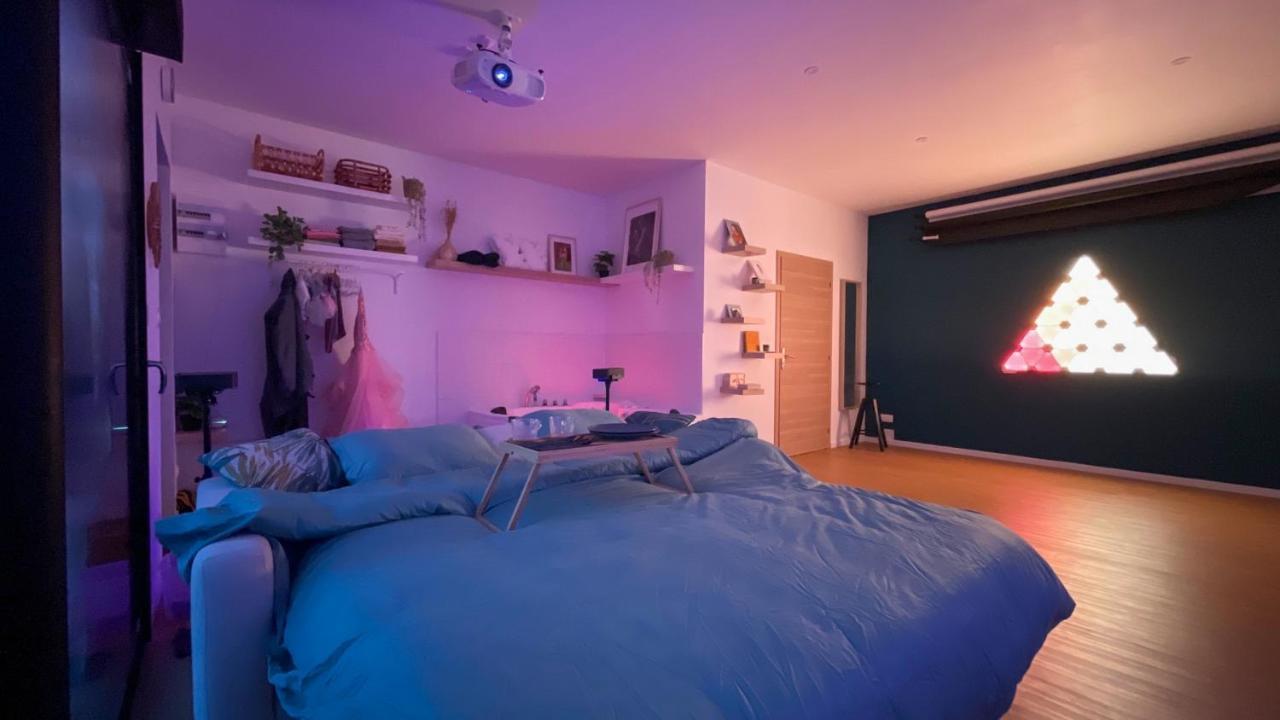 Capsule Nature & Photos - Jacuzzi - Netflix & Home Cinema - Ps5 & Jeu Thun-Saint-Martin Luaran gambar