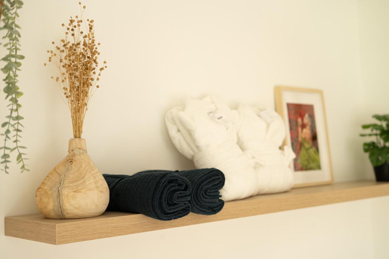Capsule Nature & Photos - Jacuzzi - Netflix & Home Cinema - Ps5 & Jeu Thun-Saint-Martin Luaran gambar